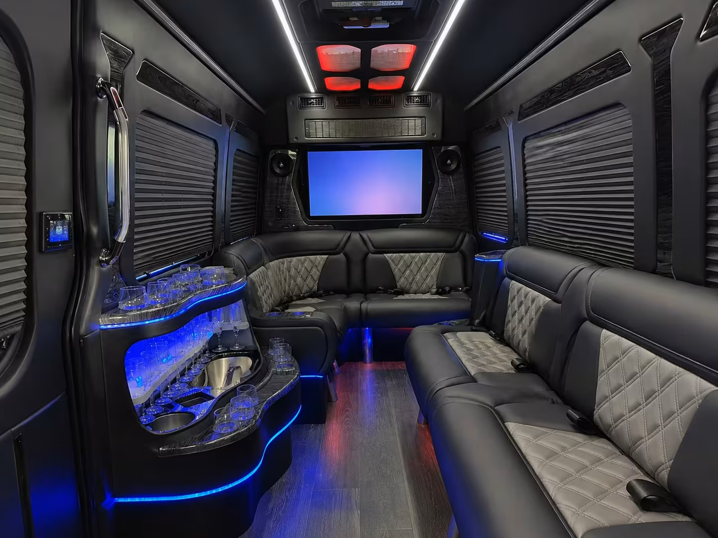 school field trip and university bus rentals in washington dc