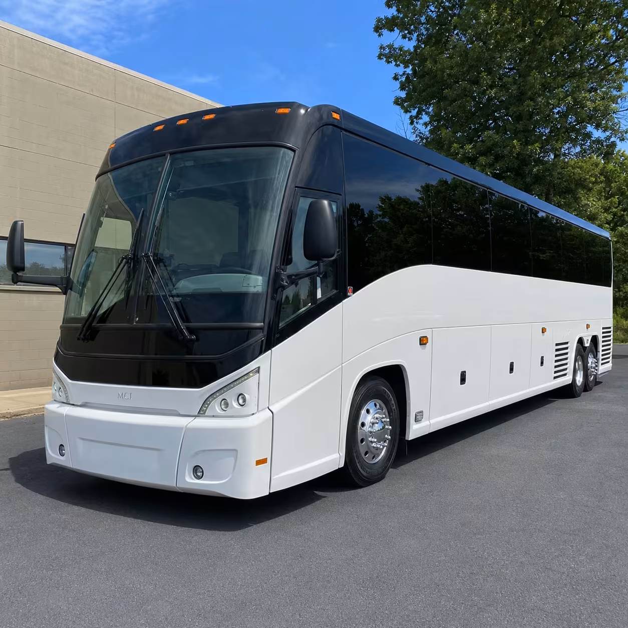 washington airport shuttle buses for government and military groups