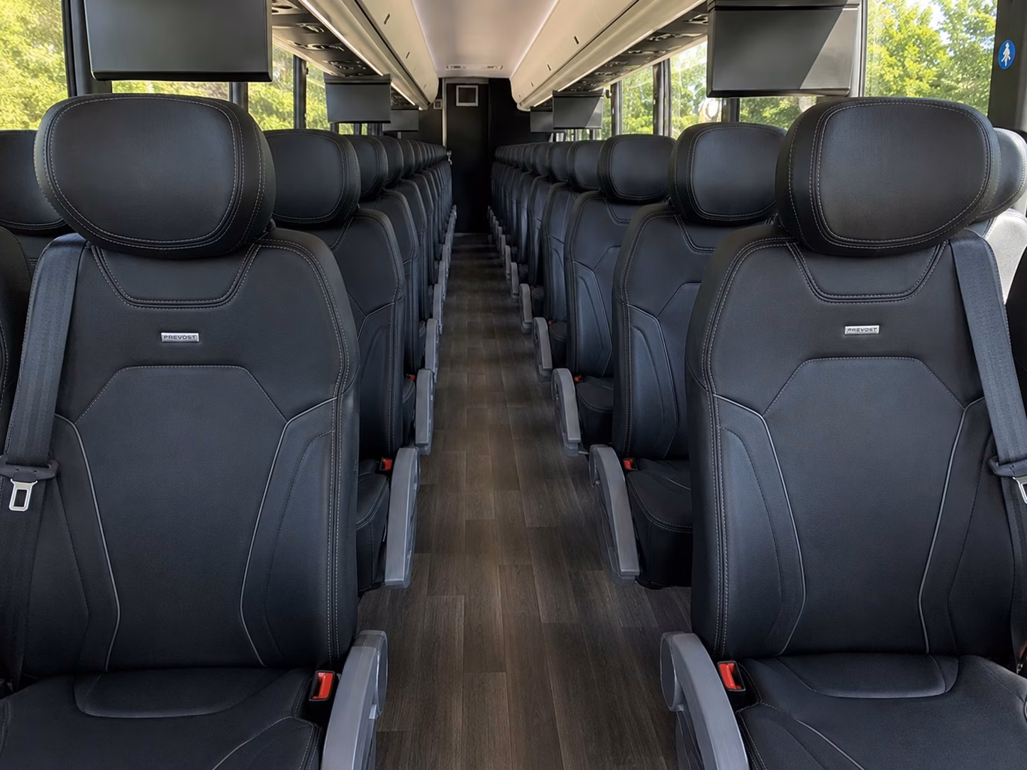 you can find and book sporting event transportation in washington and any nearby city